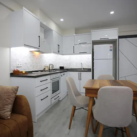 Bright House Ξενοδοχείο 5*