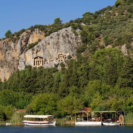 Ξενοδοχείο Bright House