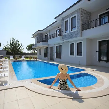 מלון Bright House 5*