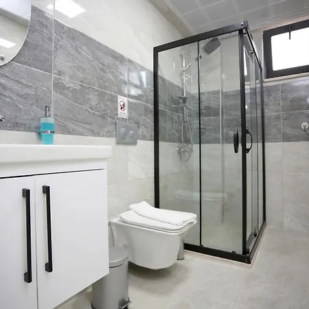 Bright House מלון 5*