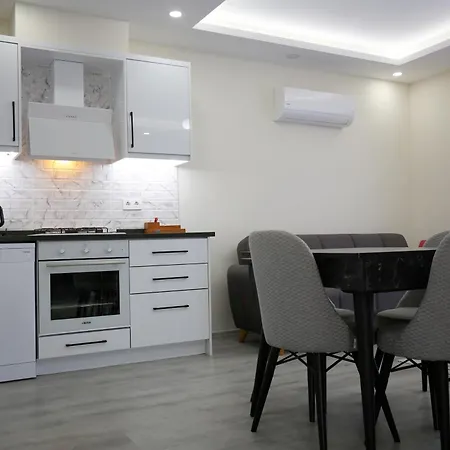 מלון Bright House 5*