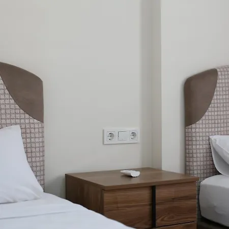 מלון Bright House 5*