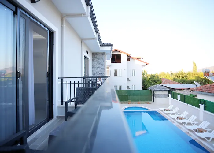 Bright House Szálloda Ortaca