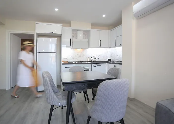 Bright House Szálloda 5*